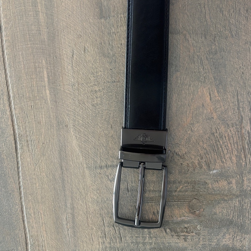 Docker’s Mens Black dress belt 38